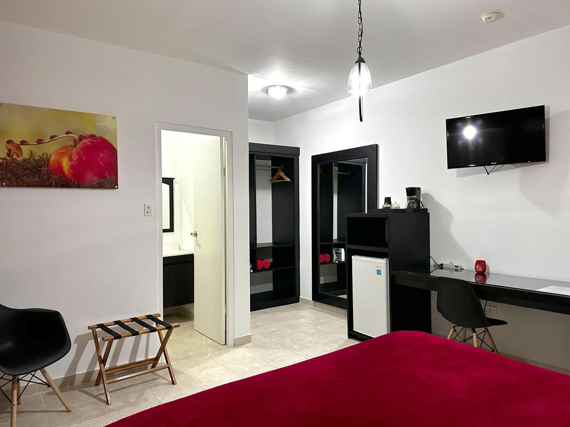 Ladybugs Apartments Palm Beach Exterior foto